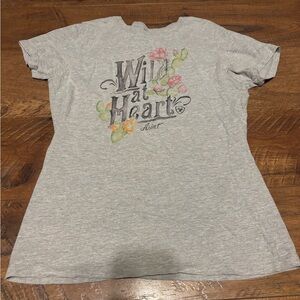 Ariat T-Shirt Size Small